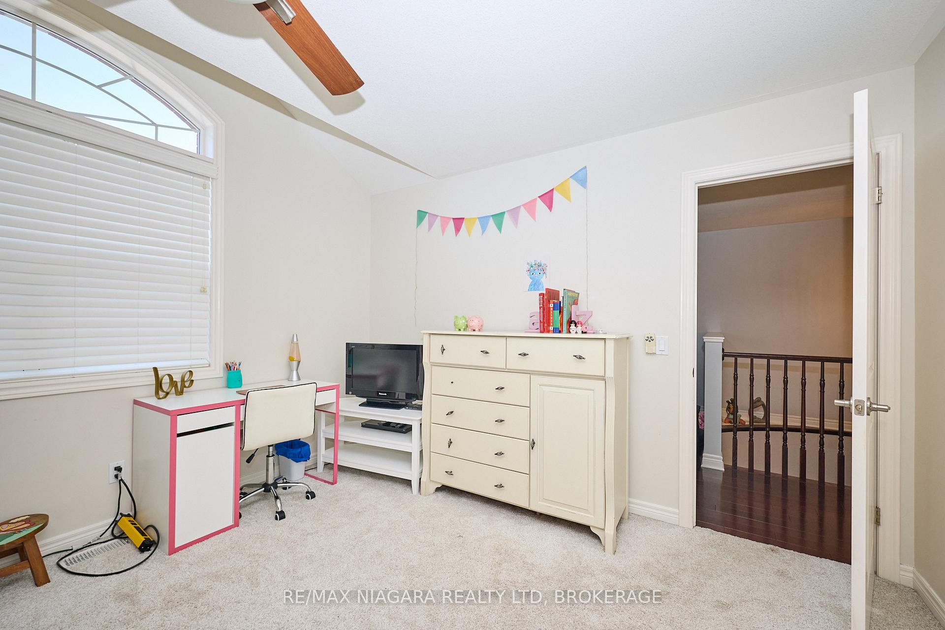Photo 32 of 6 Alex Grant Place, St. Catharines, Secord Woods — HOMEH