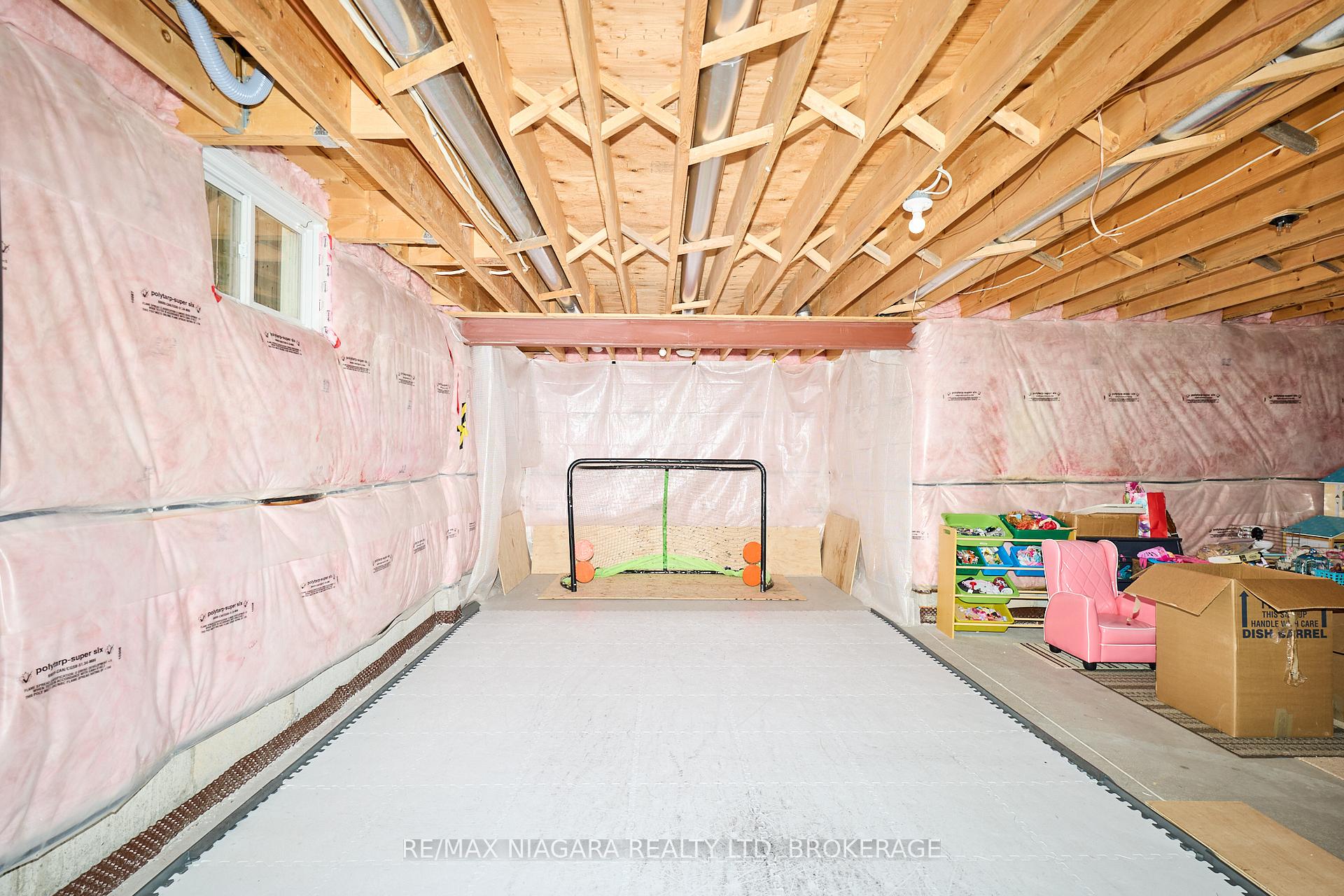 Photo 35 of 6 Alex Grant Place, St. Catharines, Secord Woods — HOMEH