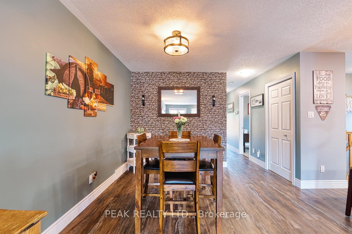 Photo 7 of 22 College Street, Stratford — HOMEH