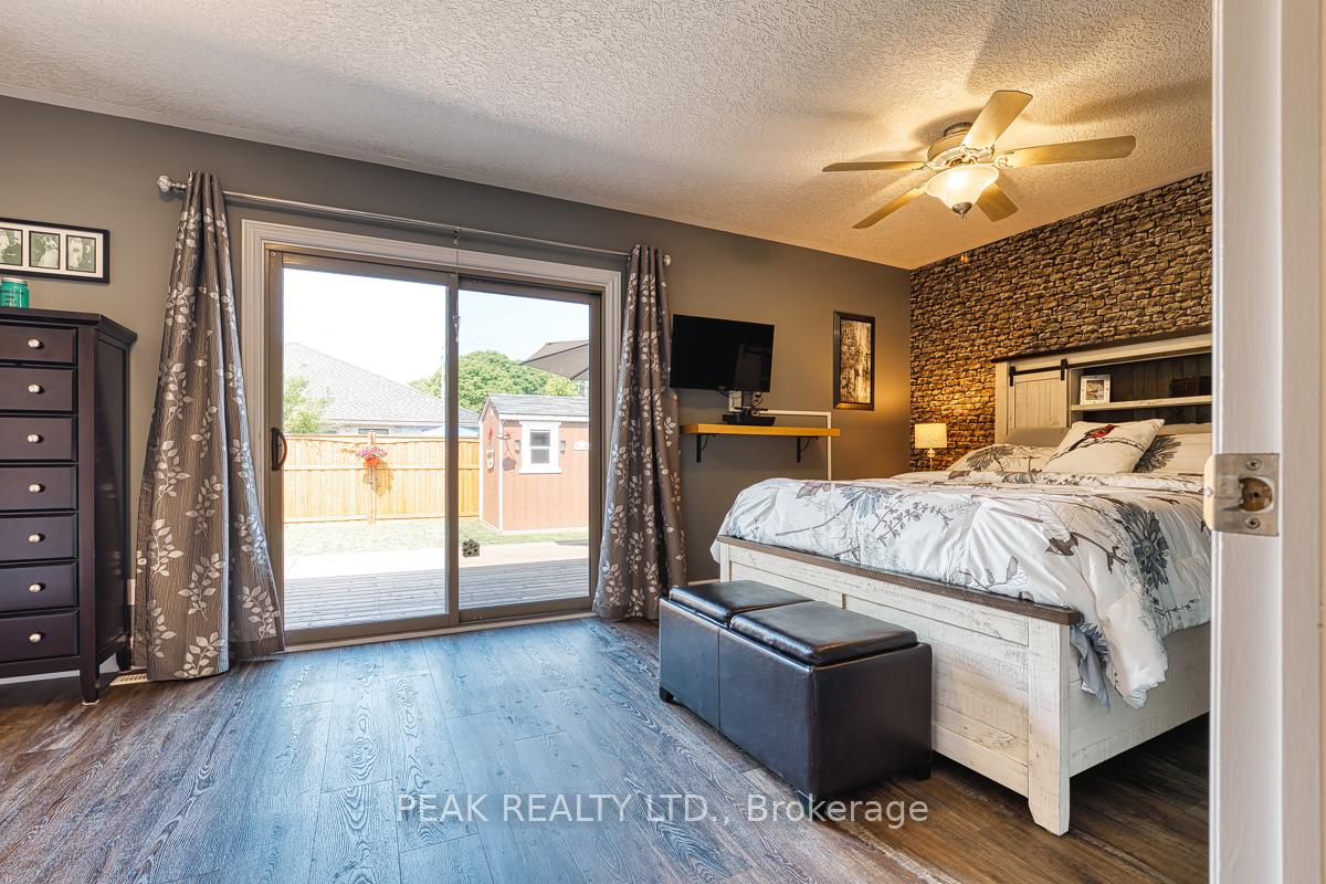Photo 18 of 22 College Street, Stratford — HOMEH