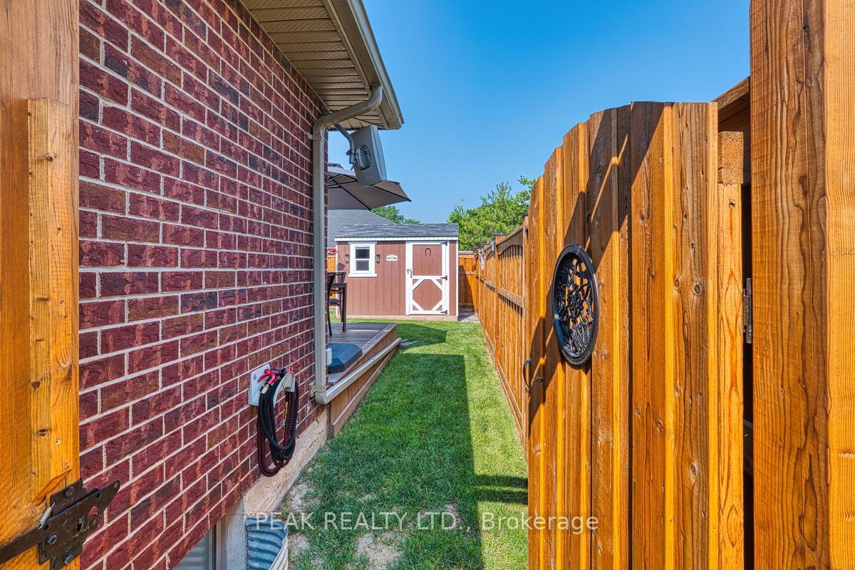 Photo 38 of 22 College Street, Stratford — HOMEH