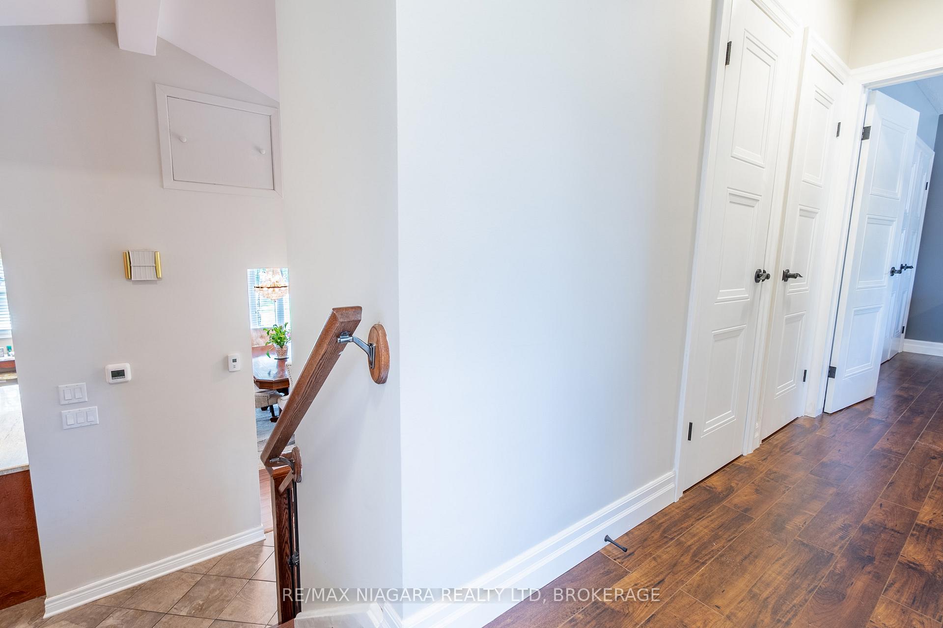 Photo 9 of 679 Niagara Street, St. Catharines, Vine/Linwell — HOMEH