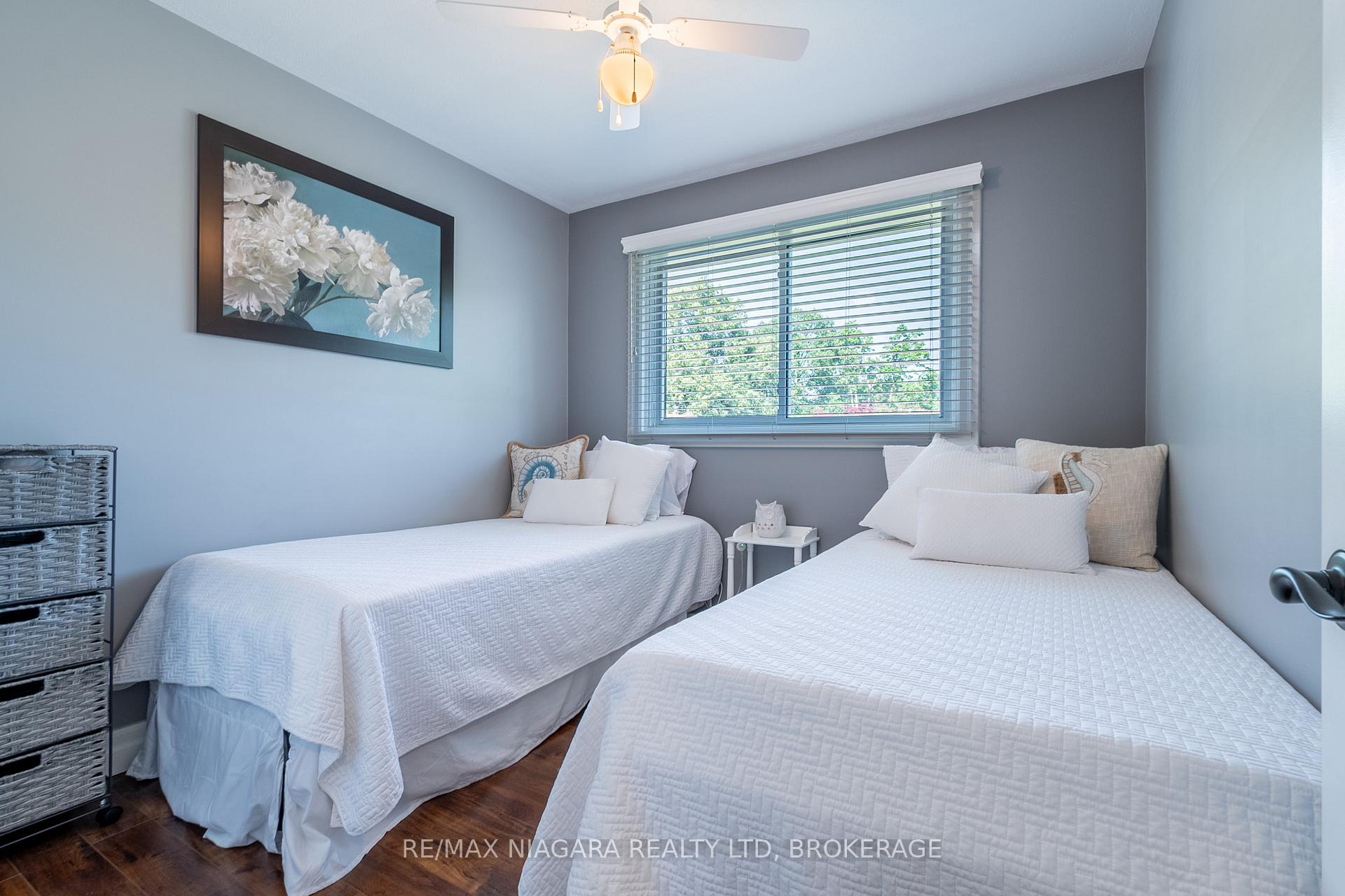 Photo 10 of 679 Niagara Street, St. Catharines, Vine/Linwell — HOMEH