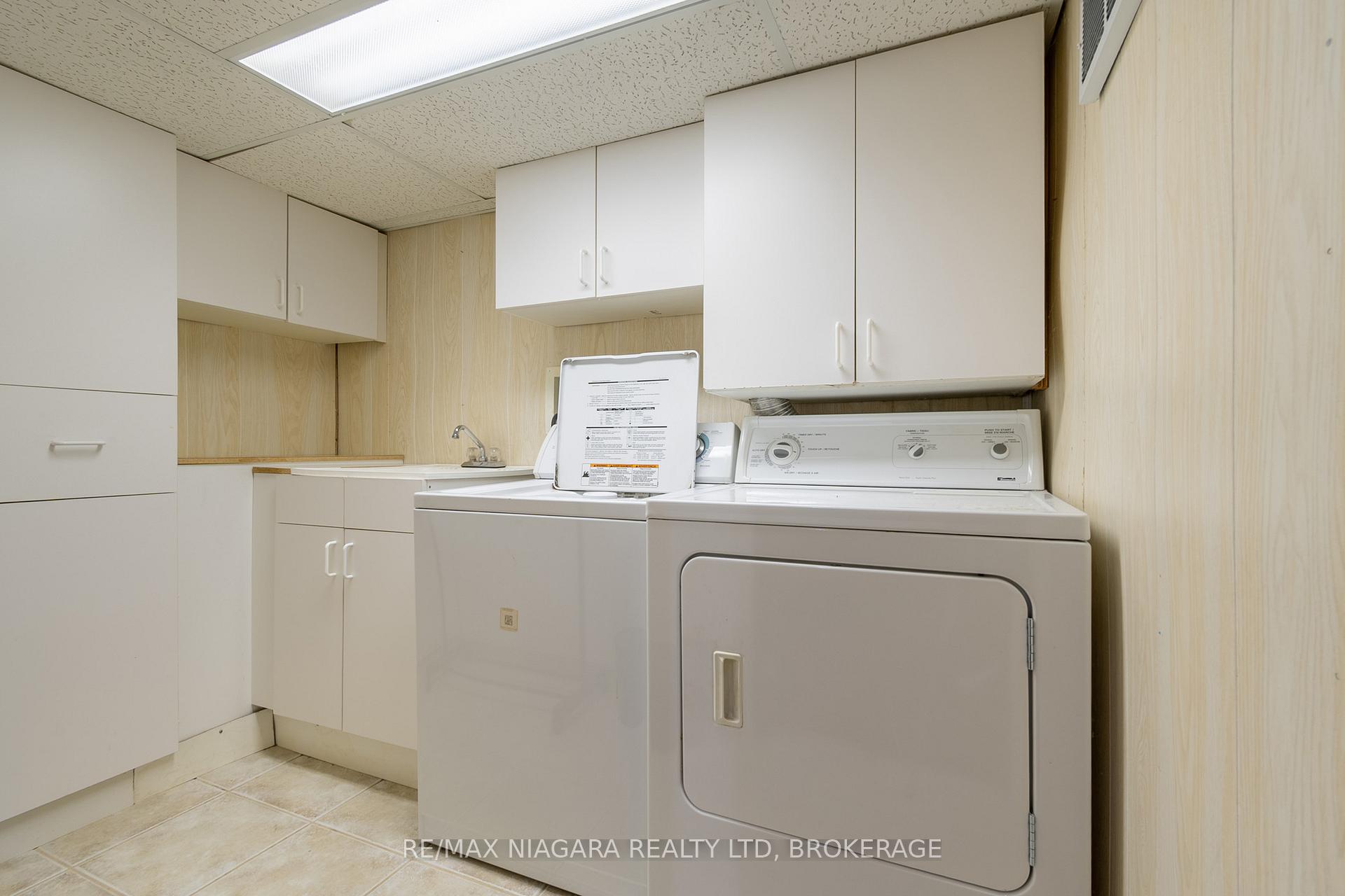 Photo 22 of 679 Niagara Street, St. Catharines, Vine/Linwell — HOMEH