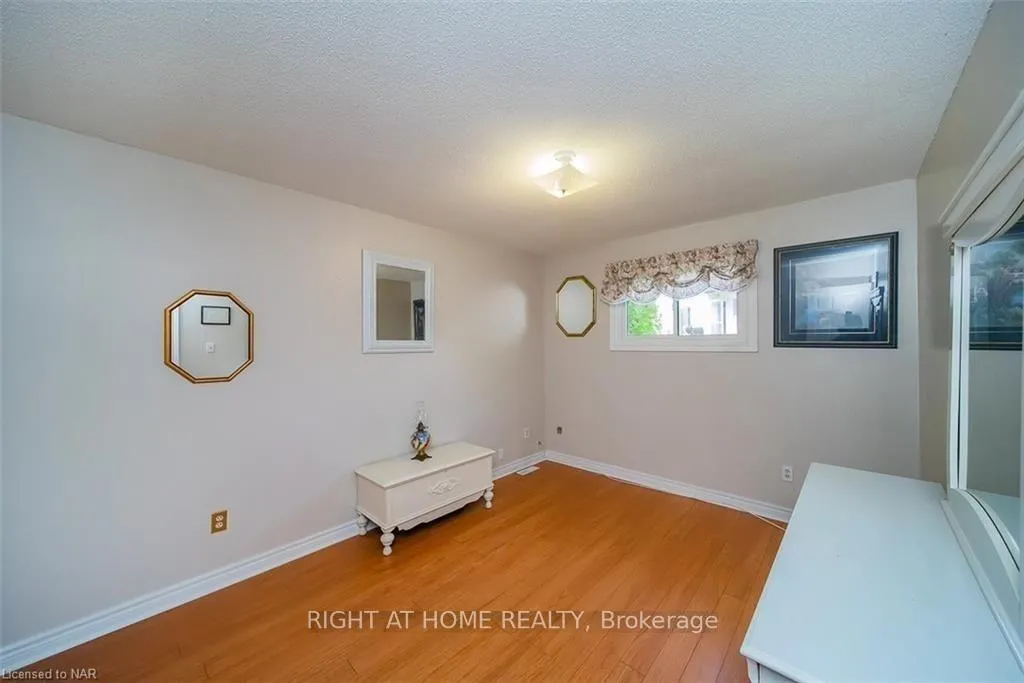 Photo 13 of Unit Main Fl, 3 Herrick Avenue, St. Catharines, E. Chester — HOMEH