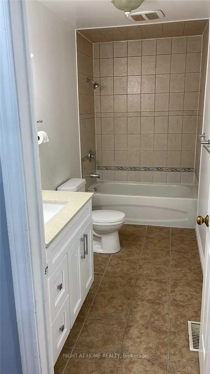 Photo 15 of Unit Main Fl, 3 Herrick Avenue, St. Catharines, E. Chester — HOMEH