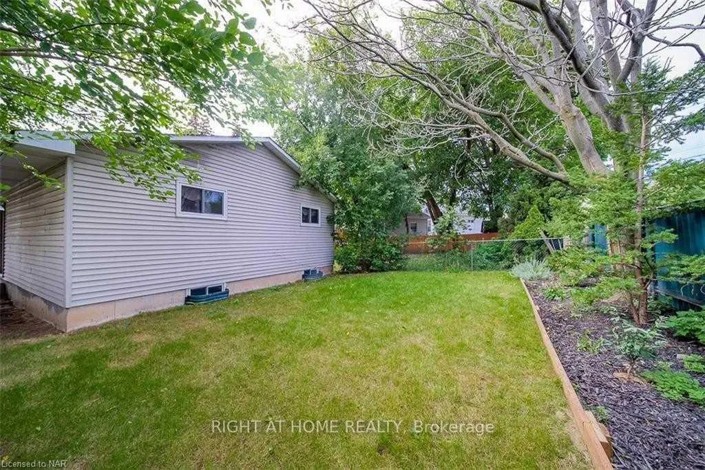 Photo 21 of Unit Main Fl, 3 Herrick Avenue, St. Catharines, E. Chester — HOMEH