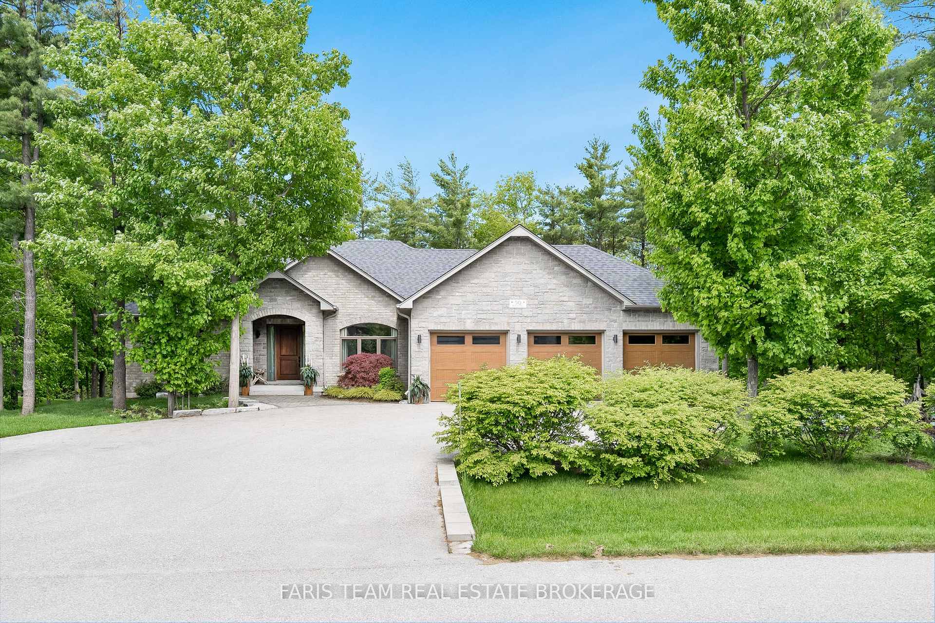 Photo 2 of 50 Mennill Drive, Springwater, Minesing — HOMEH