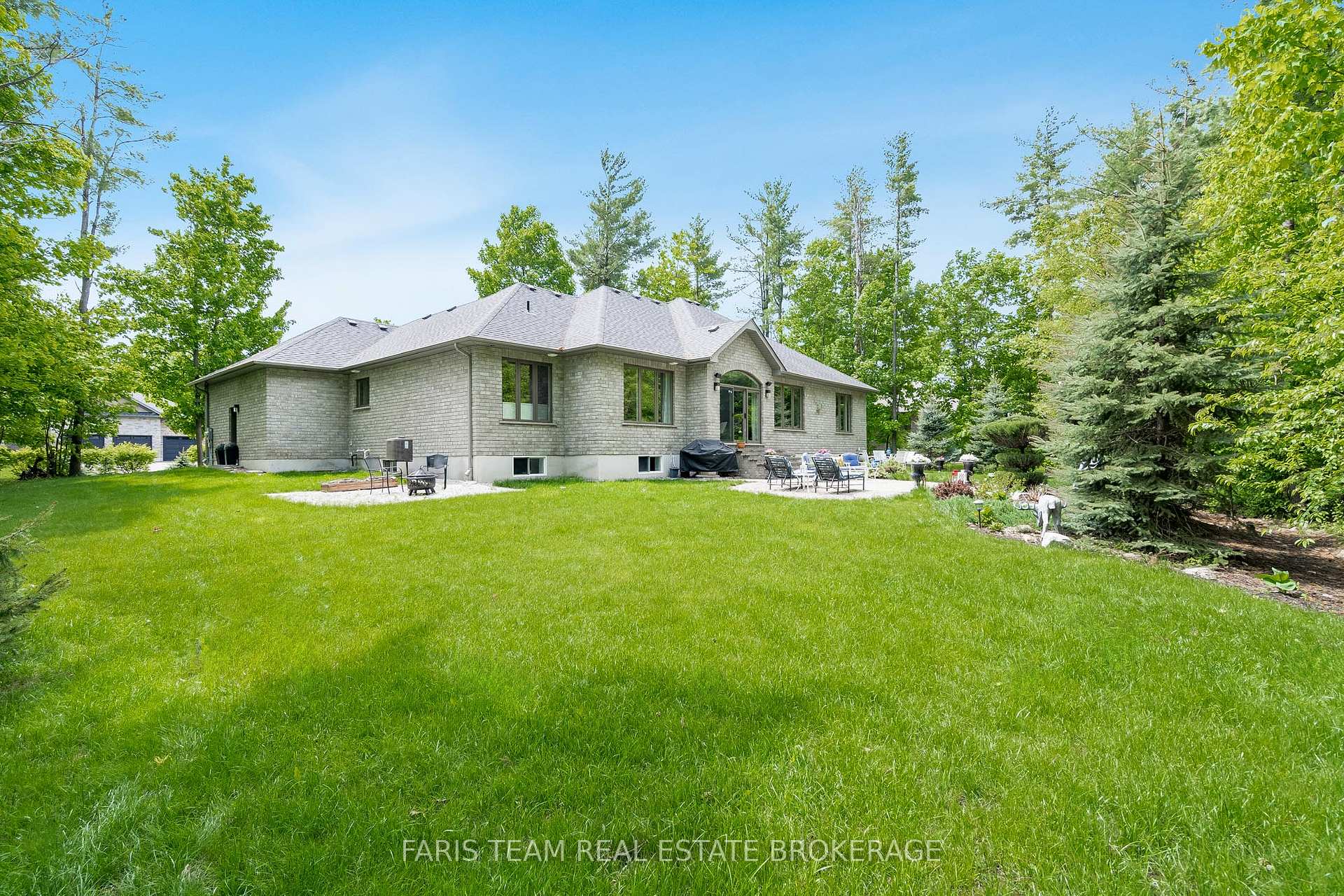 Photo 41 of 50 Mennill Drive, Springwater, Minesing — HOMEH