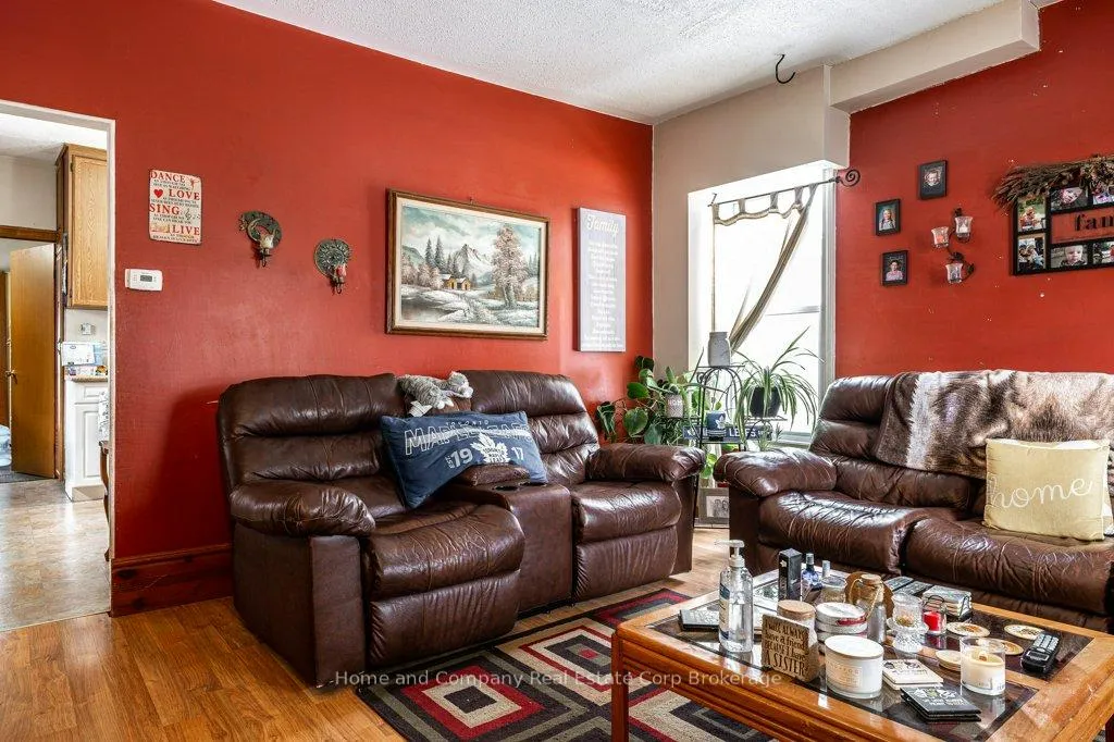 Photo 2 of 94 Bay Street, Stratford — HOMEH