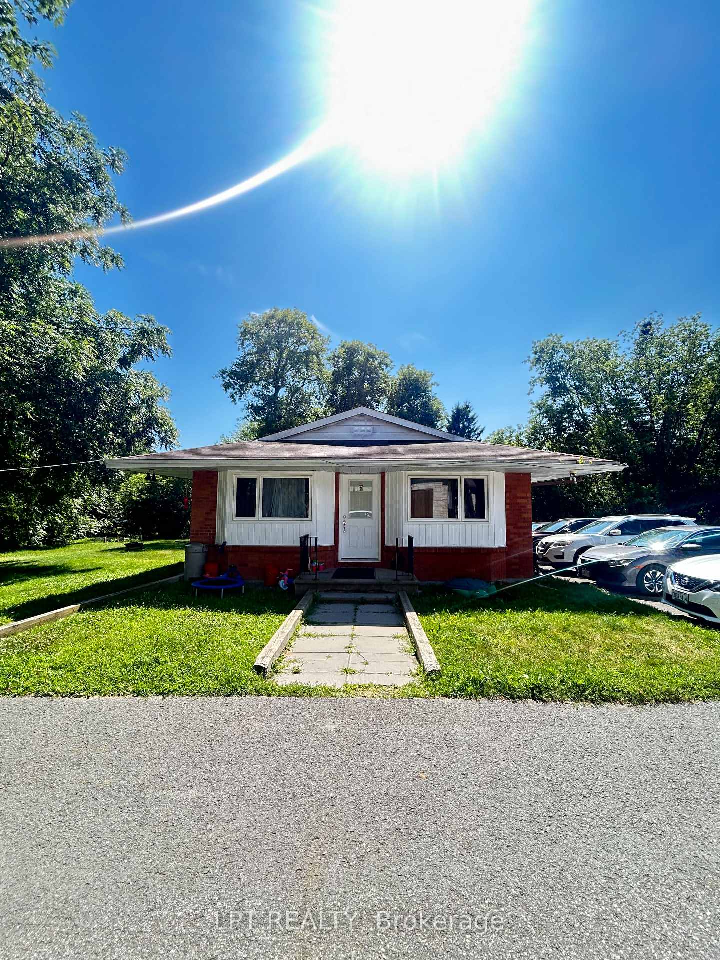 Photo 1 of Unit E, 3528 McBean Street E, Ottawa, Richmond — HOMEH
