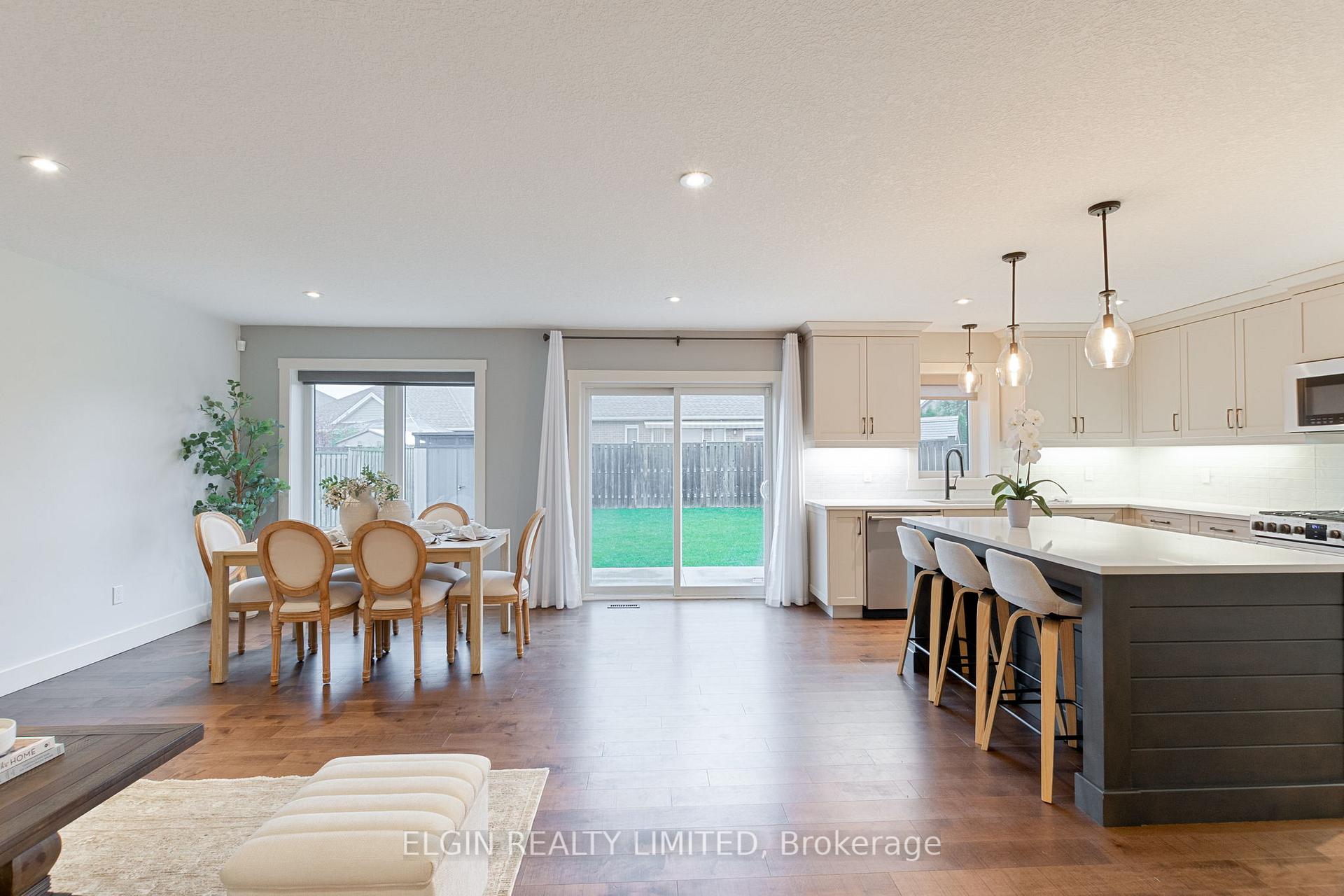 Photo 9 of 3 Deerfield Court, St. Thomas — HOMEH
