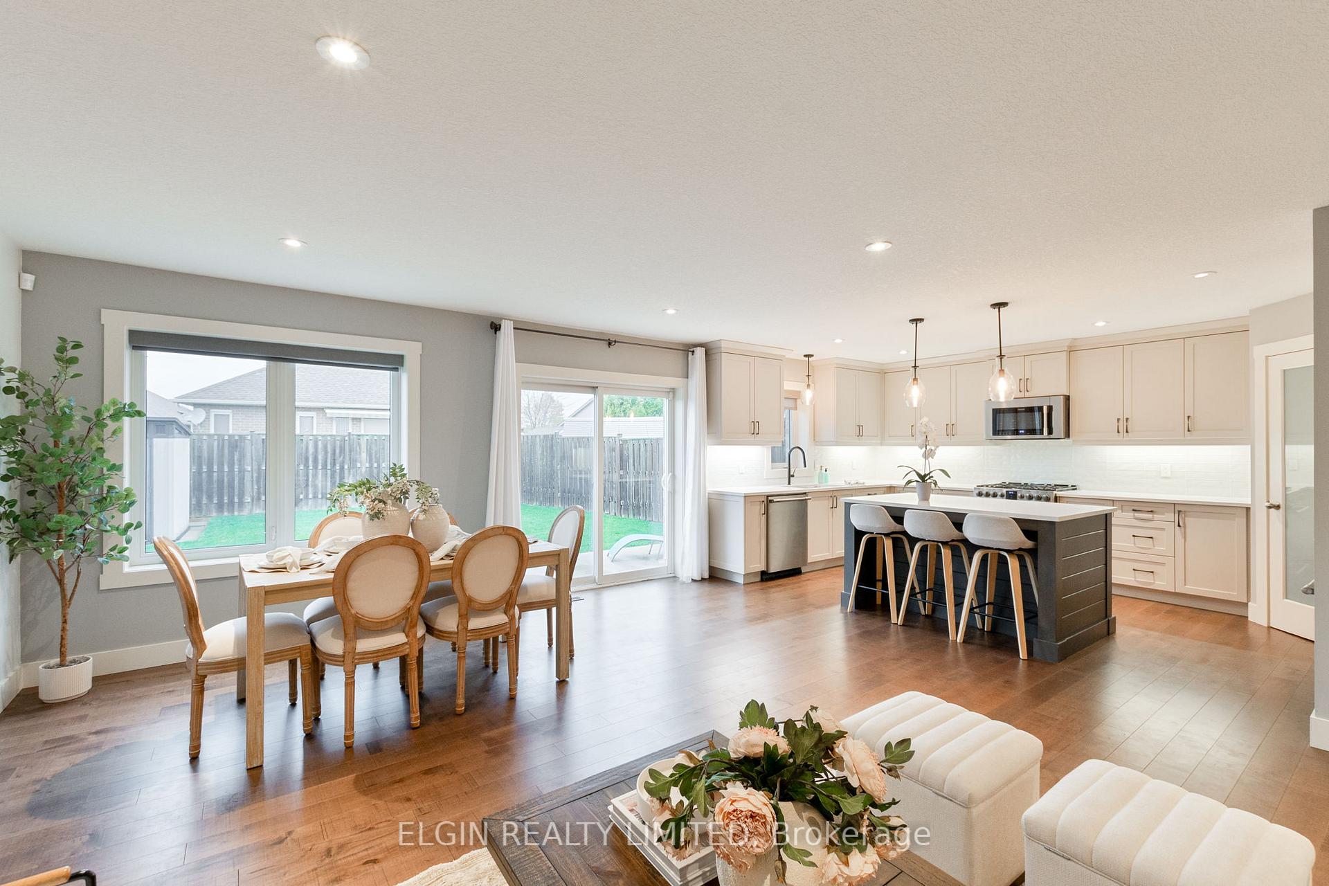 Photo 10 of 3 Deerfield Court, St. Thomas — HOMEH