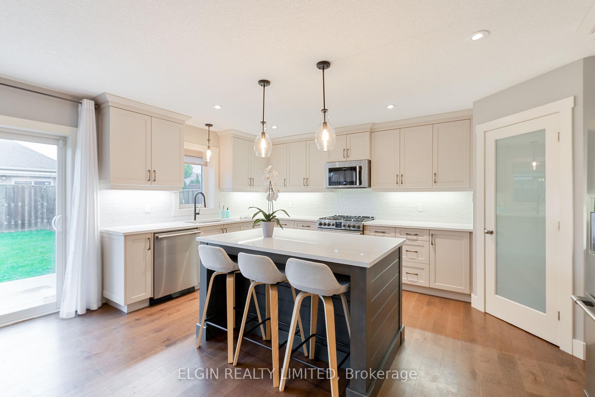 Photo 12 of 3 Deerfield Court, St. Thomas — HOMEH