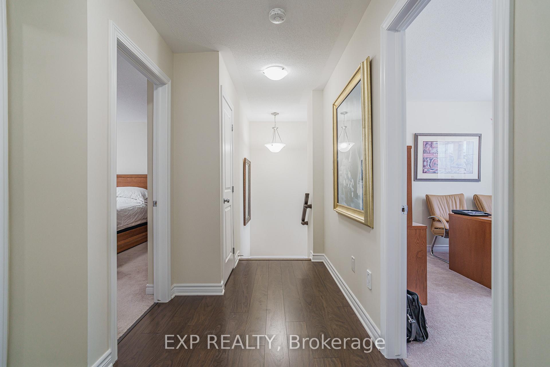 Photo 7 of 628 Eagle Crest Heights, Ottawa, Stittsville (North) — HOMEH