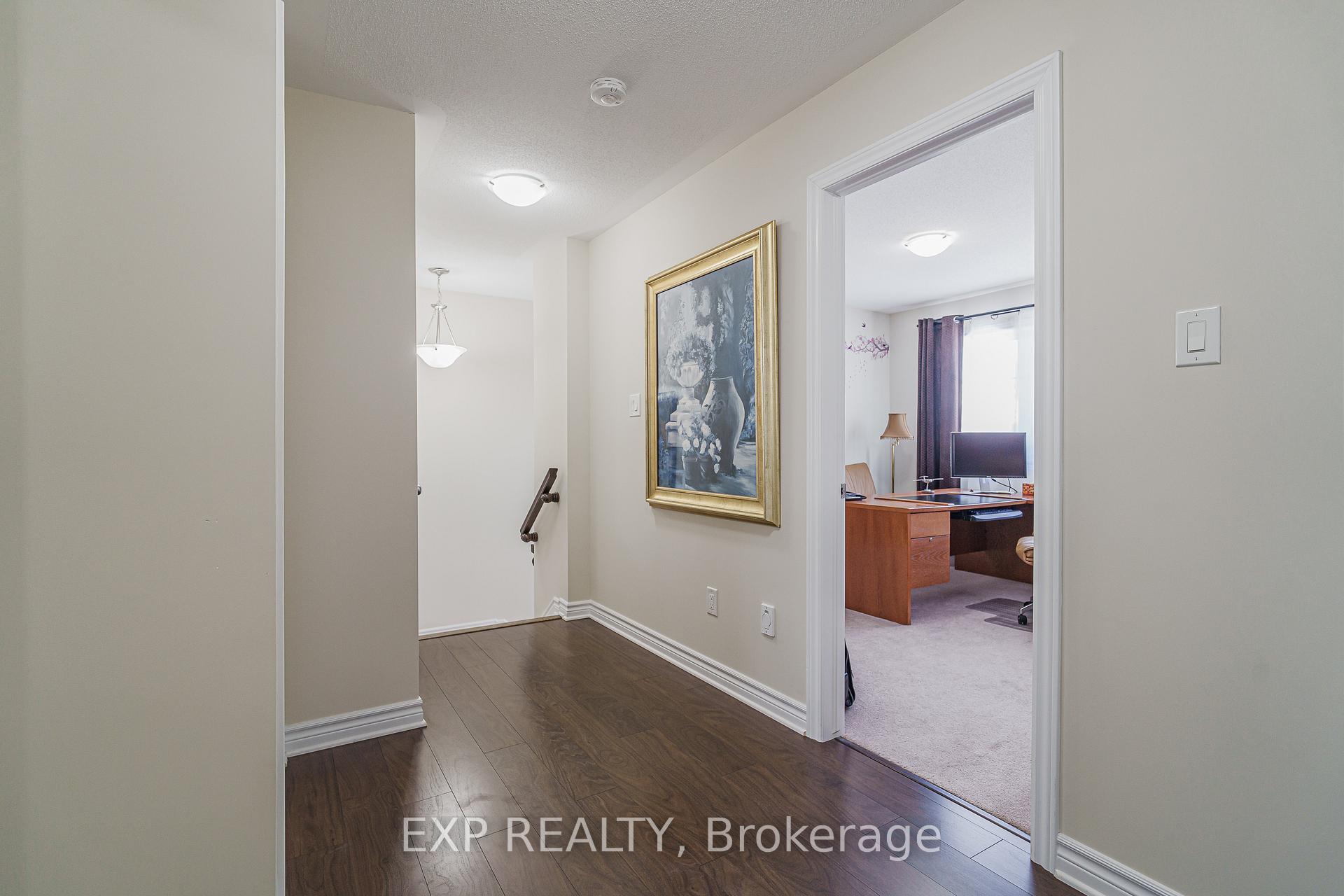 Photo 8 of 628 Eagle Crest Heights, Ottawa, Stittsville (North) — HOMEH
