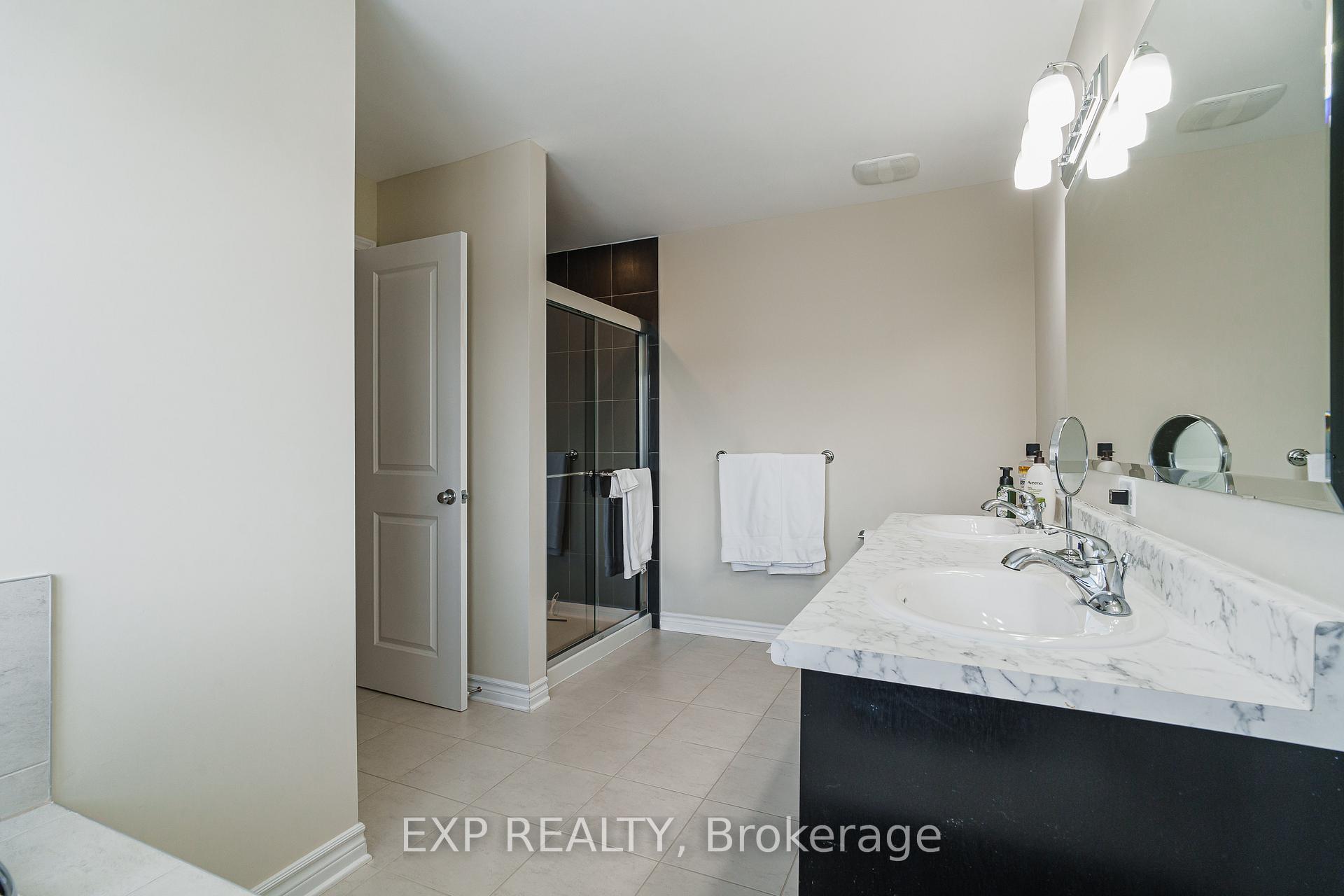 Photo 15 of 628 Eagle Crest Heights, Ottawa, Stittsville (North) — HOMEH