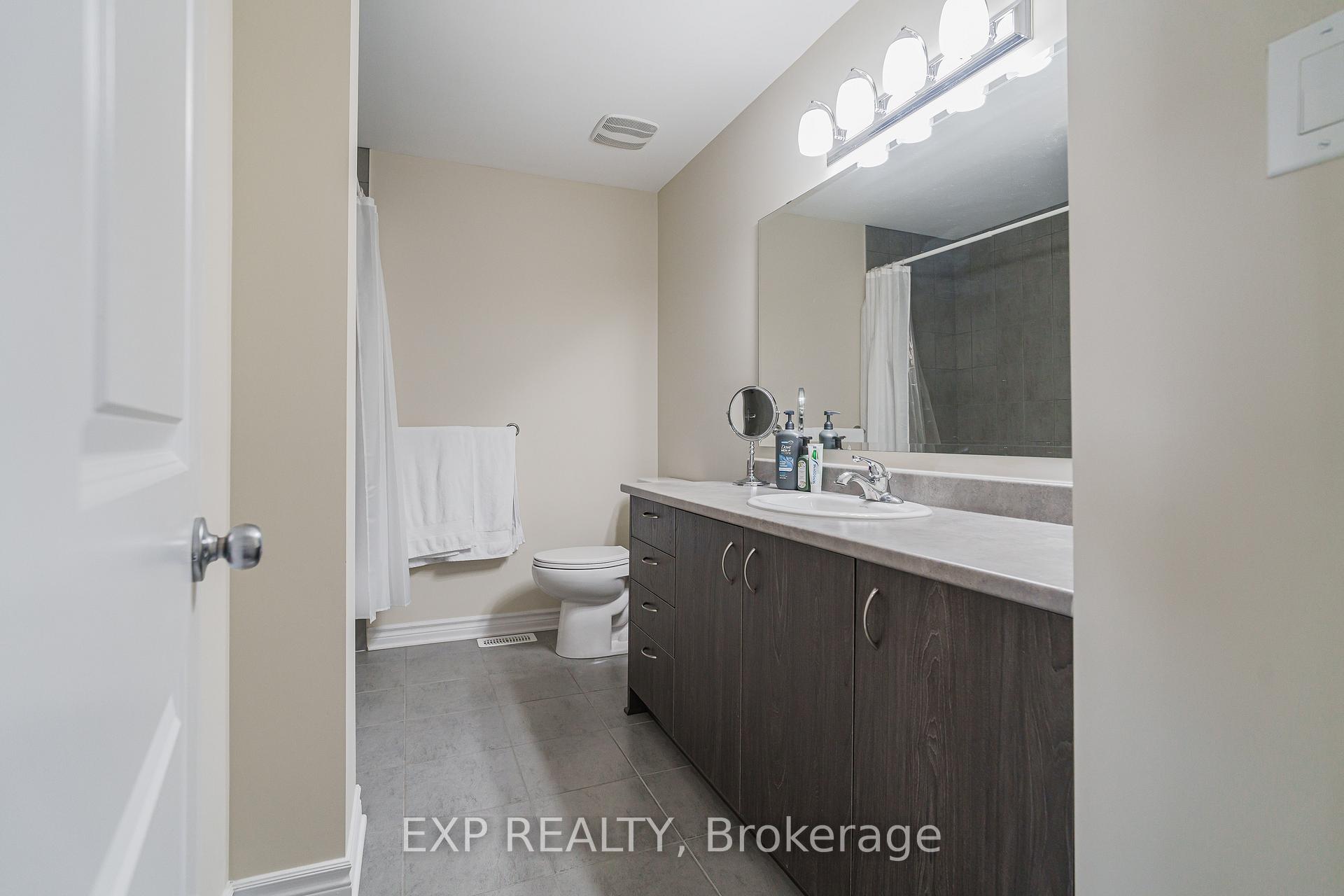 Photo 21 of 628 Eagle Crest Heights, Ottawa, Stittsville (North) — HOMEH