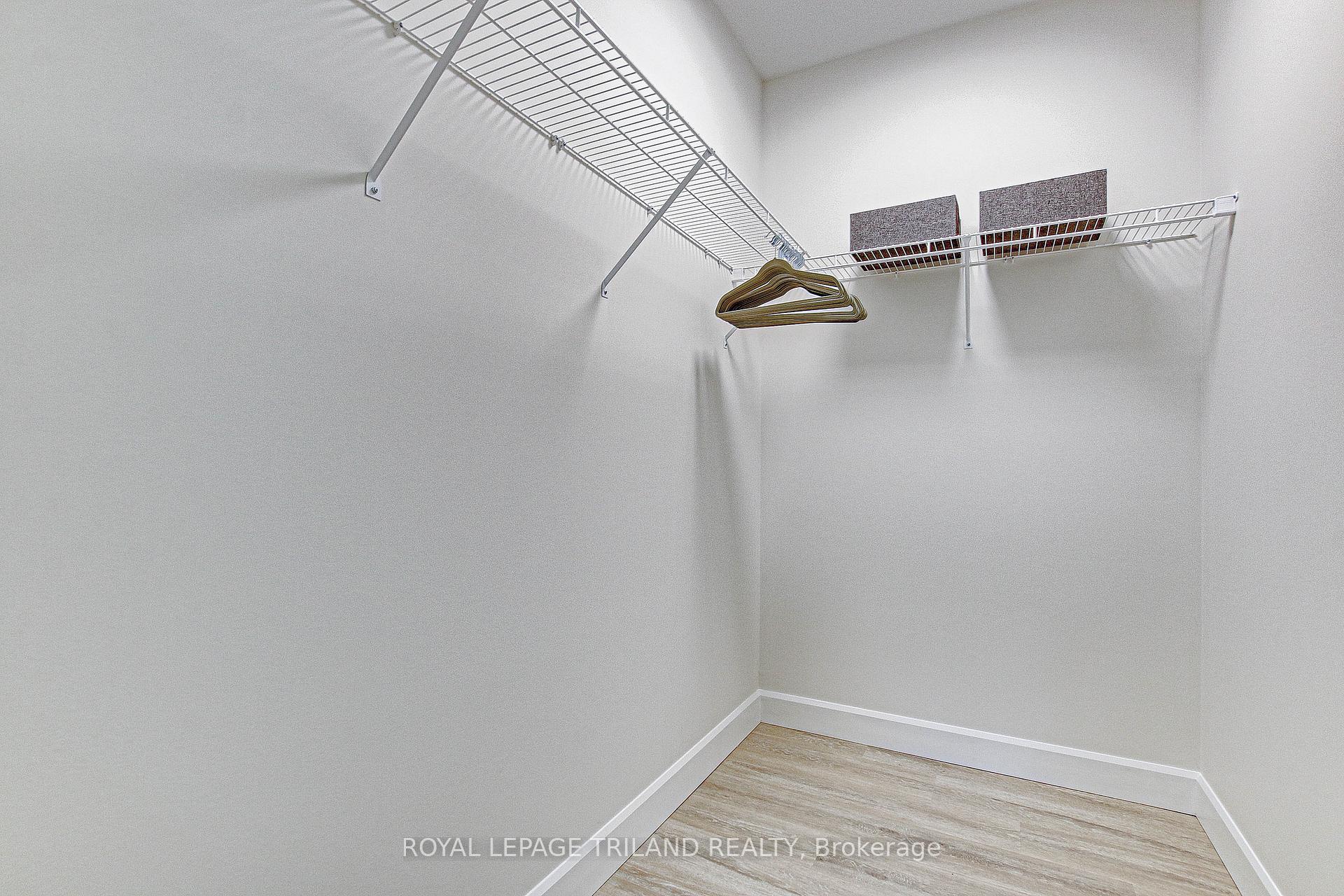 Photo 7 of Unit 203, 75 Walnut Street, St. Thomas — HOMEH