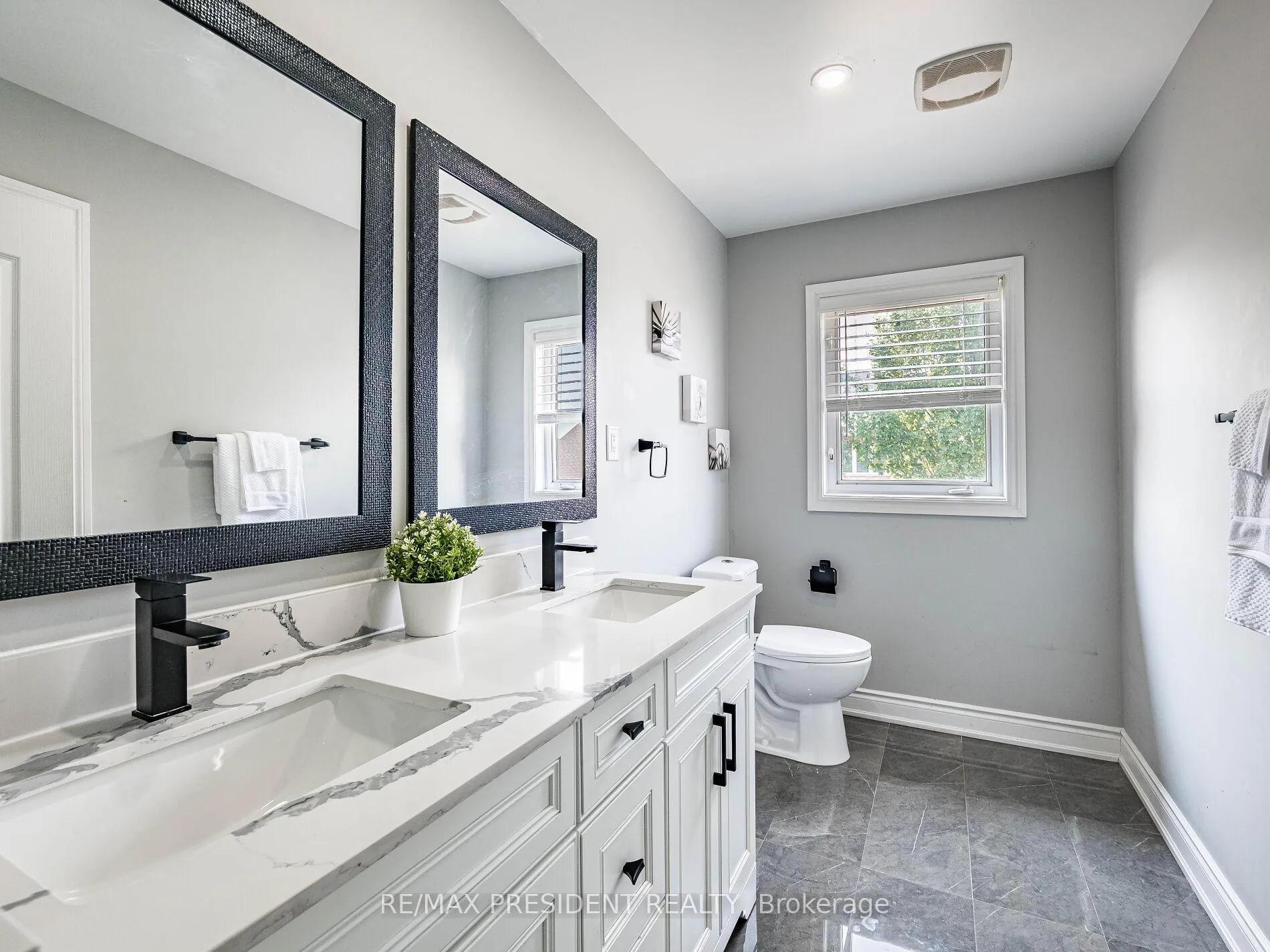 Photo 271 of 20 Monabelle Crescent, Brampton, Vales of Castlemore North — HOMEH