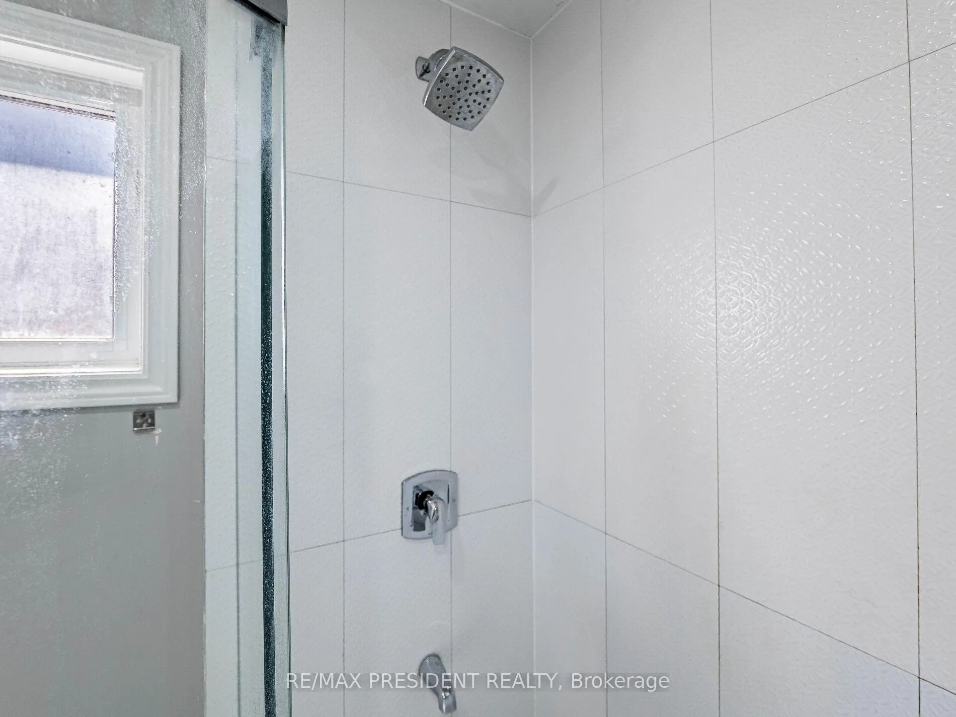 Photo 393 of 20 Monabelle Crescent, Brampton, Vales of Castlemore North — HOMEH