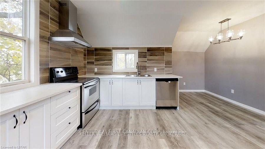 Photo 3 of Unit Upper, 5 Station Street, St. Thomas — HOMEH