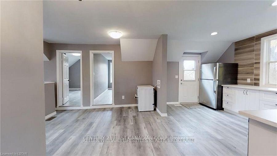 Photo 5 of Unit Upper, 5 Station Street, St. Thomas — HOMEH