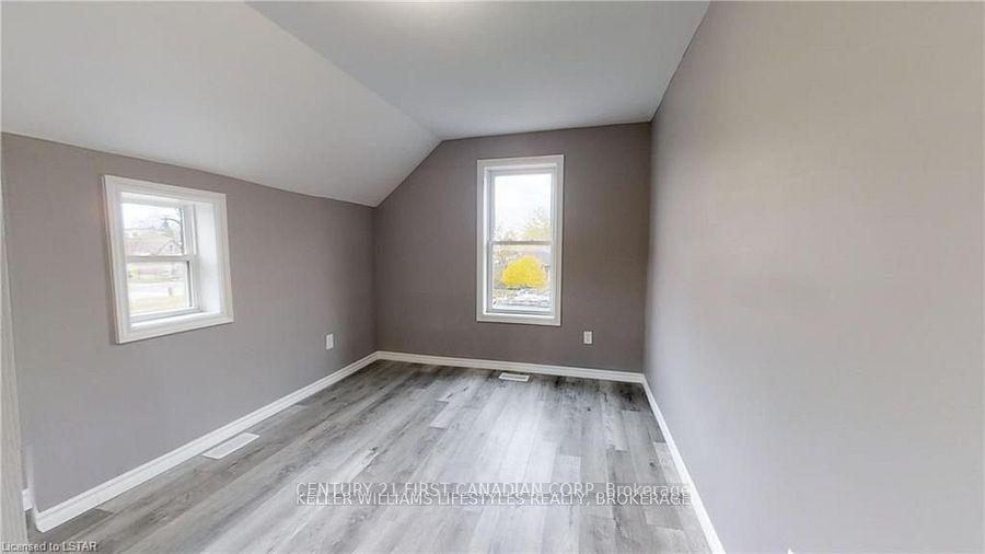 Photo 9 of Unit Upper, 5 Station Street, St. Thomas — HOMEH