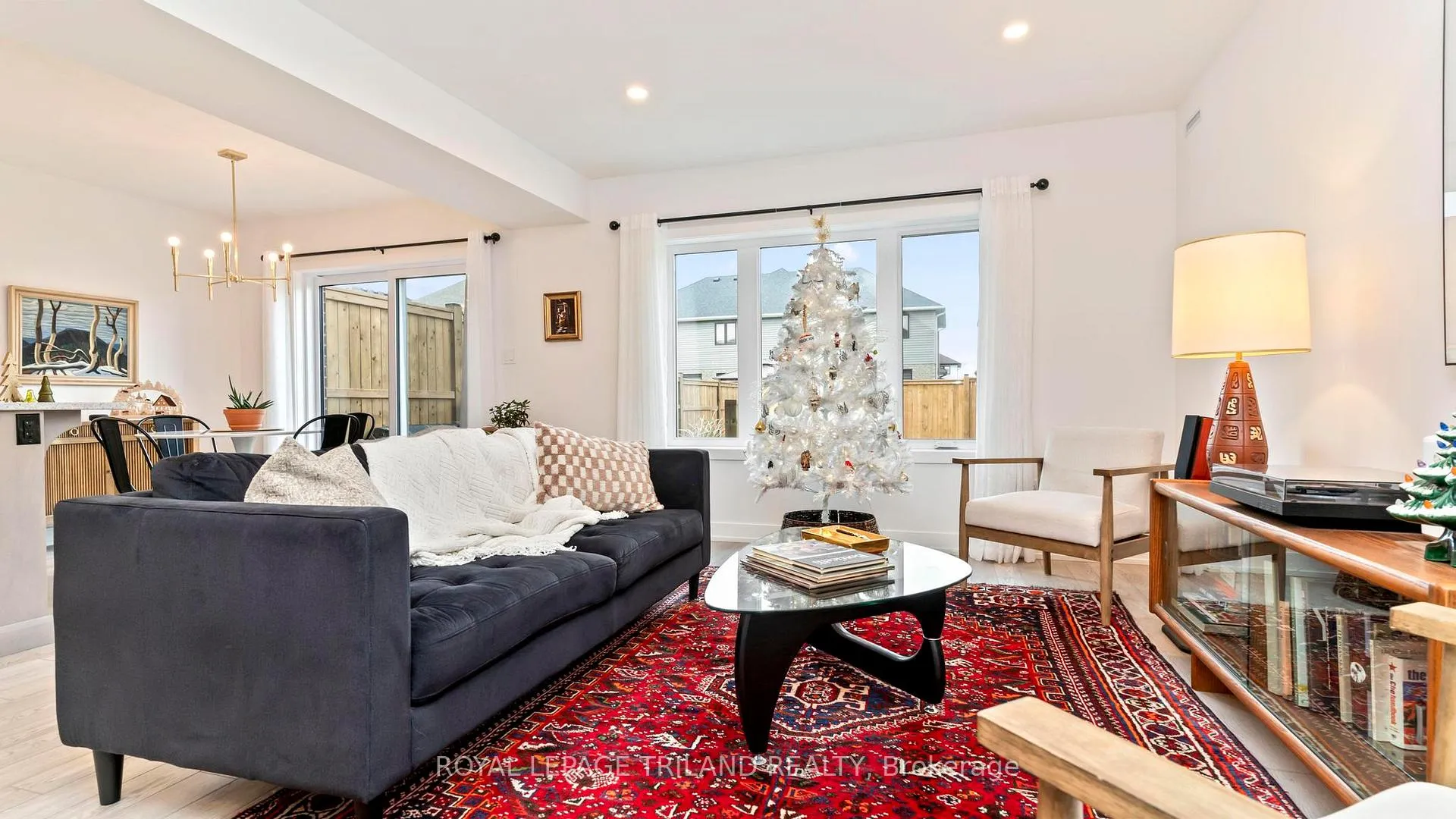 Photo 8 of 146 Renaissance Drive, St. Thomas — HOMEH