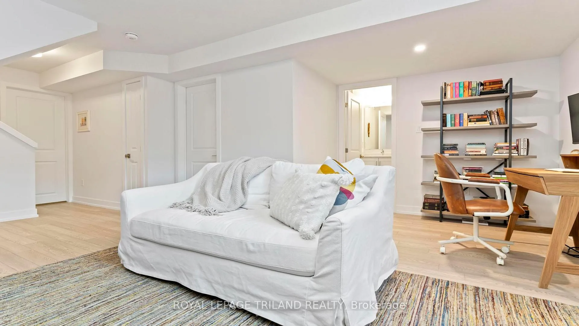 Photo 23 of 146 Renaissance Drive, St. Thomas — HOMEH