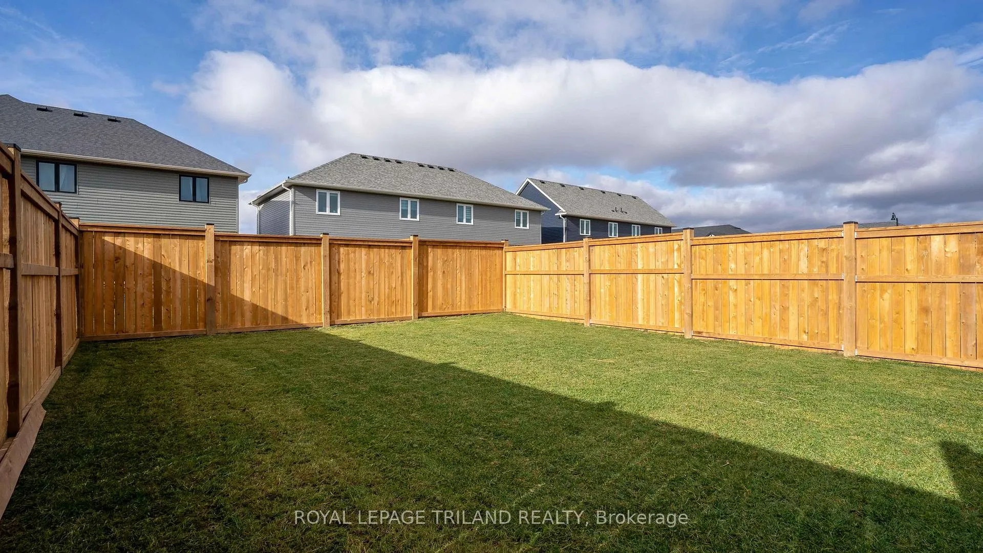 Photo 30 of 146 Renaissance Drive, St. Thomas — HOMEH
