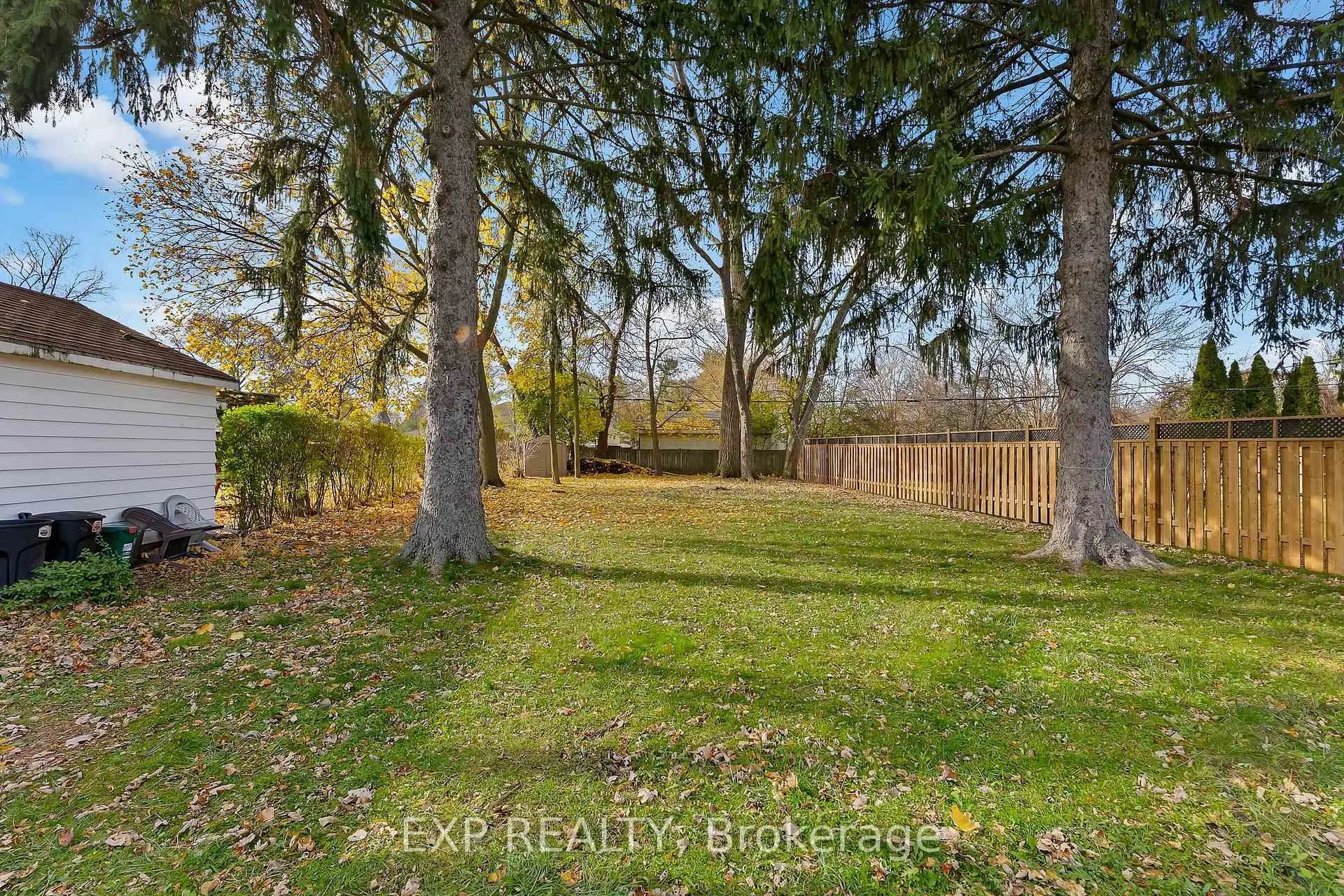 Photo 4 of 6 Hallcrest Avenue, St. Catharines, Vine/Linwell — HOMEH
