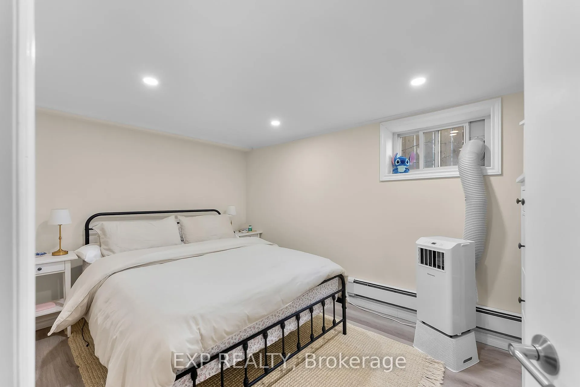 Photo 22 of 6 Hallcrest Avenue, St. Catharines, Vine/Linwell — HOMEH