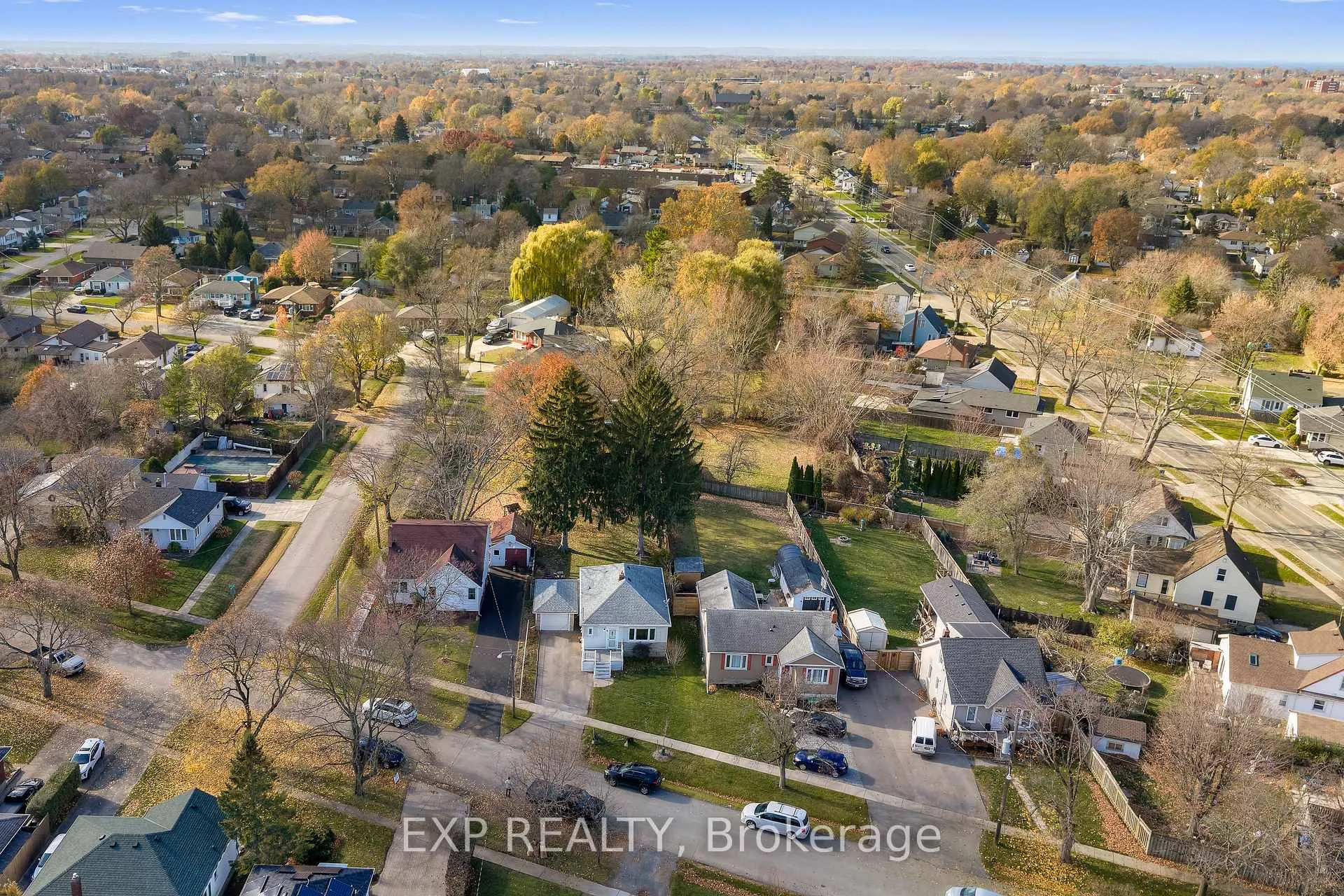 Photo 30 of 6 Hallcrest Avenue, St. Catharines, Vine/Linwell — HOMEH