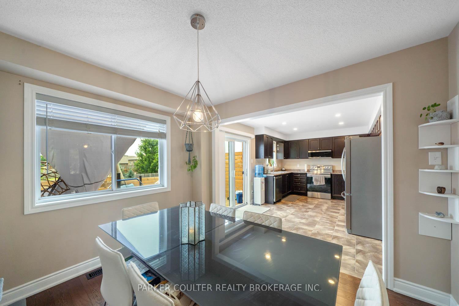 Photo 15 of 52 Nash Avenue, Springwater, Elmvale — HOMEH