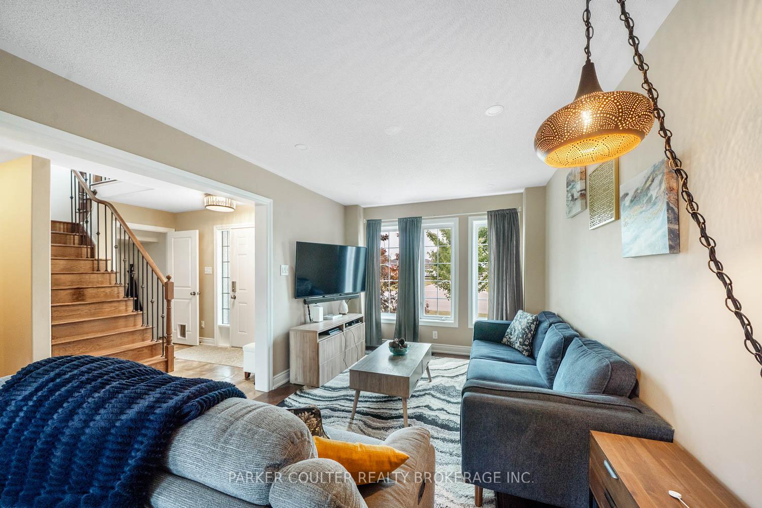 Photo 16 of 52 Nash Avenue, Springwater, Elmvale — HOMEH