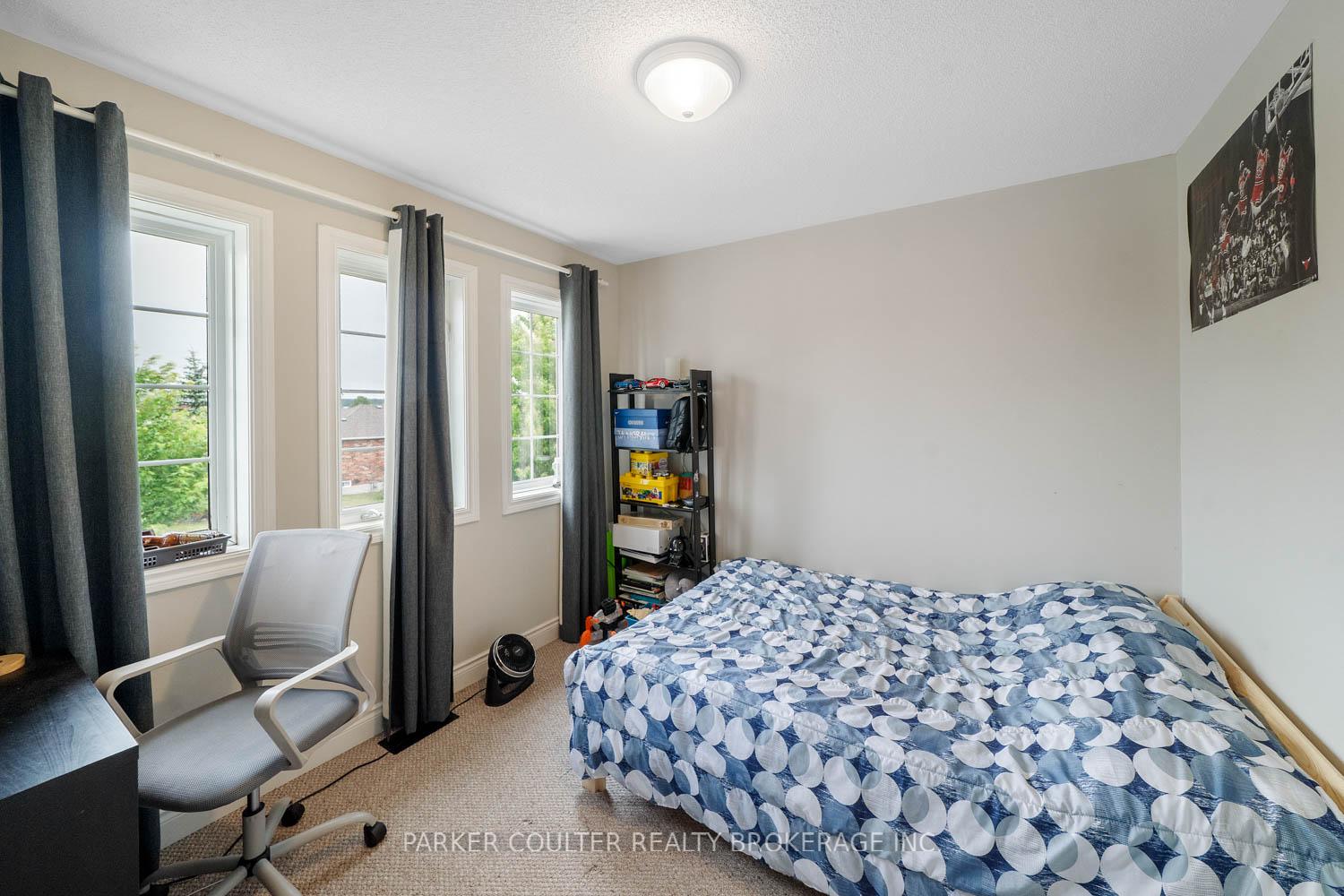 Photo 19 of 52 Nash Avenue, Springwater, Elmvale — HOMEH