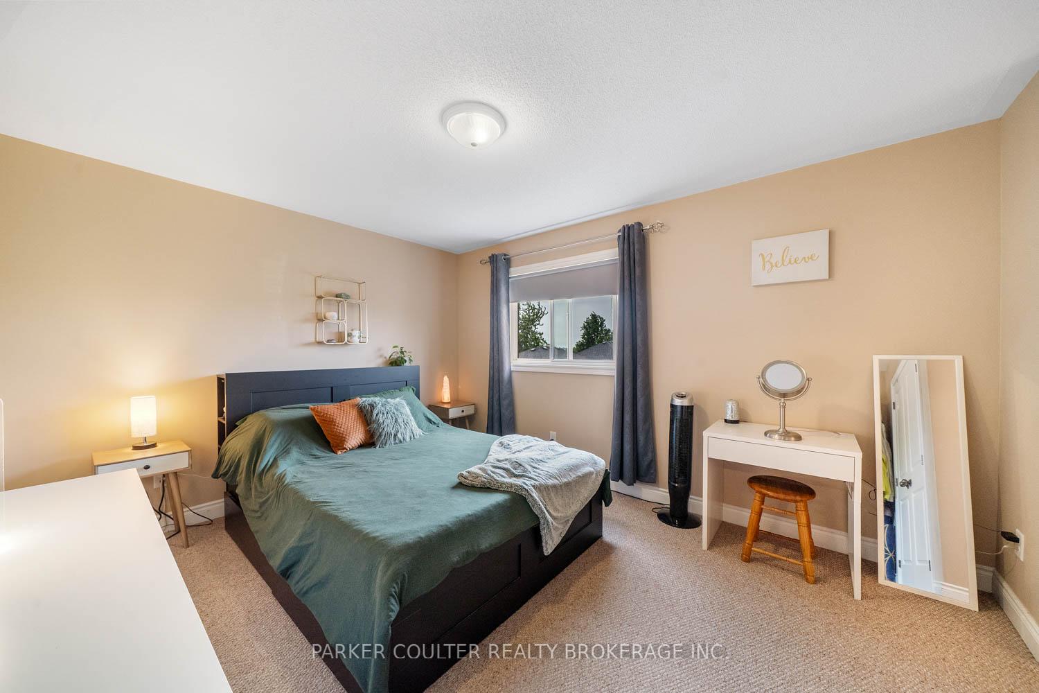Photo 24 of 52 Nash Avenue, Springwater, Elmvale — HOMEH