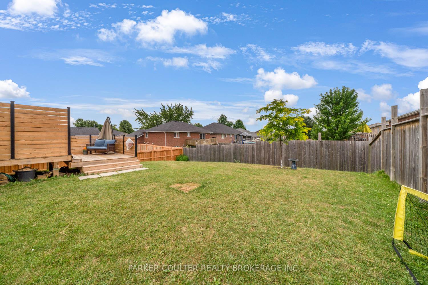 Photo 38 of 52 Nash Avenue, Springwater, Elmvale — HOMEH