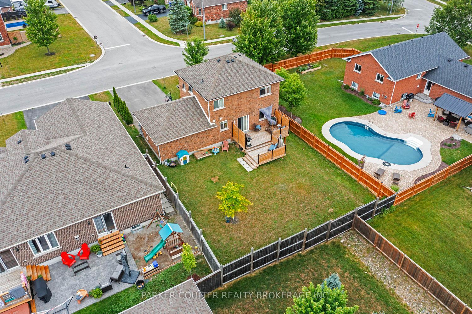 Photo 39 of 52 Nash Avenue, Springwater, Elmvale — HOMEH