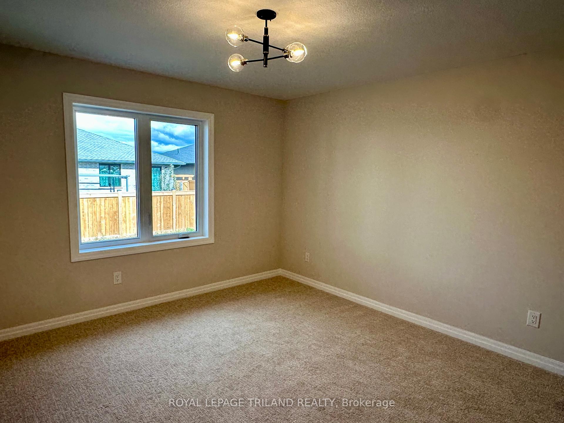 Photo 8 of 132 Styles Drive, St. Thomas — HOMEH
