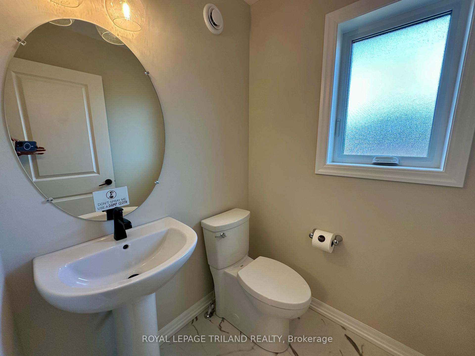 Photo 11 of 132 Styles Drive, St. Thomas — HOMEH