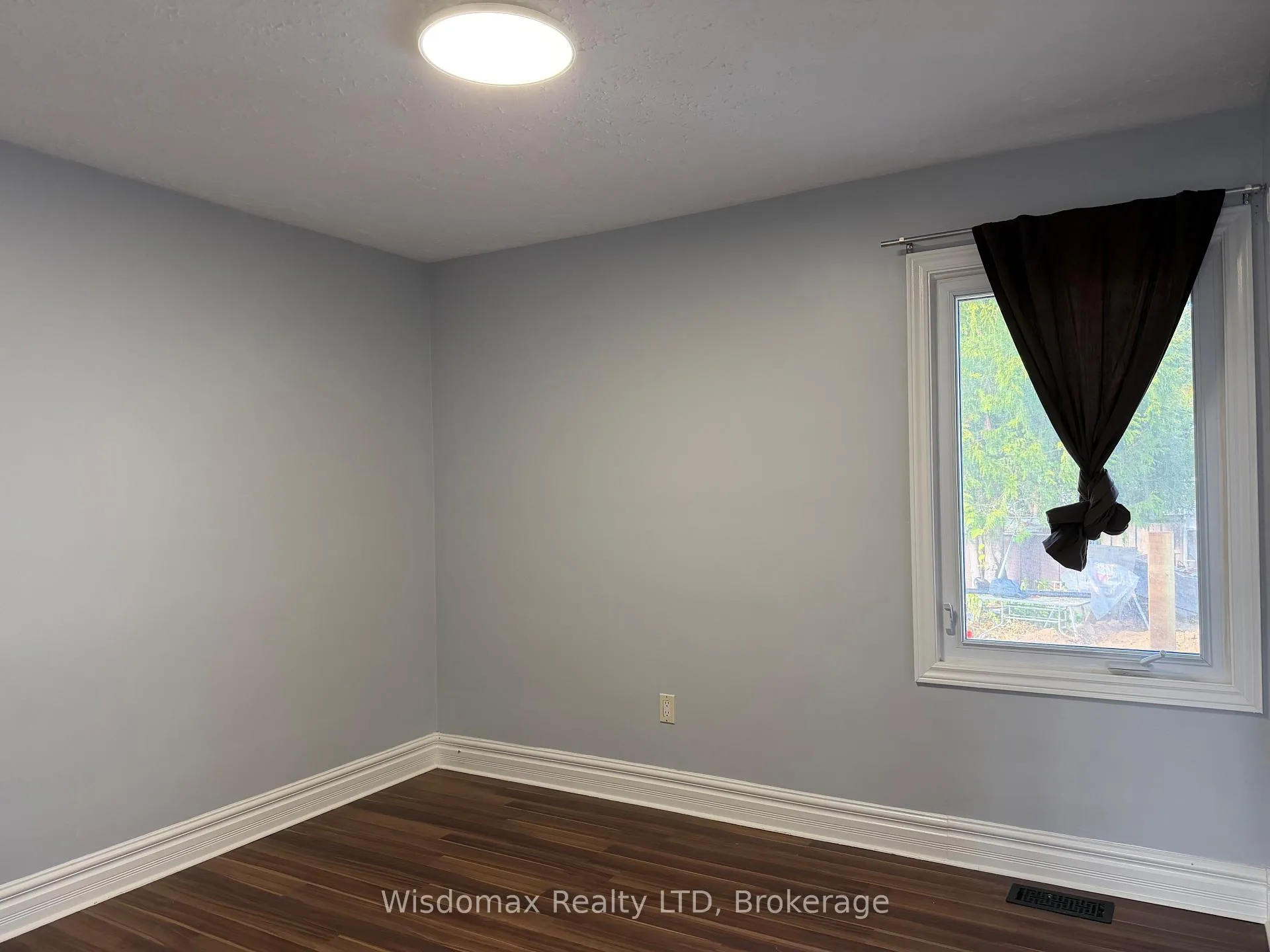 Photo 8 of 25 Ted Street, St. Catharines, Fairview — HOMEH