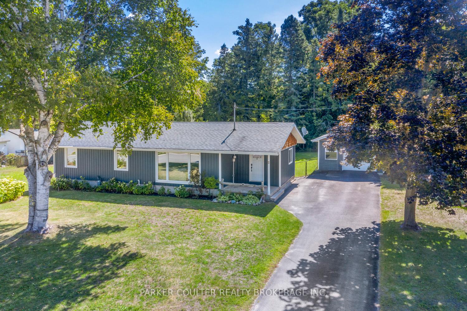 Photo 1 of 11 Albert Street E, Springwater, Hillsdale — HOMEH