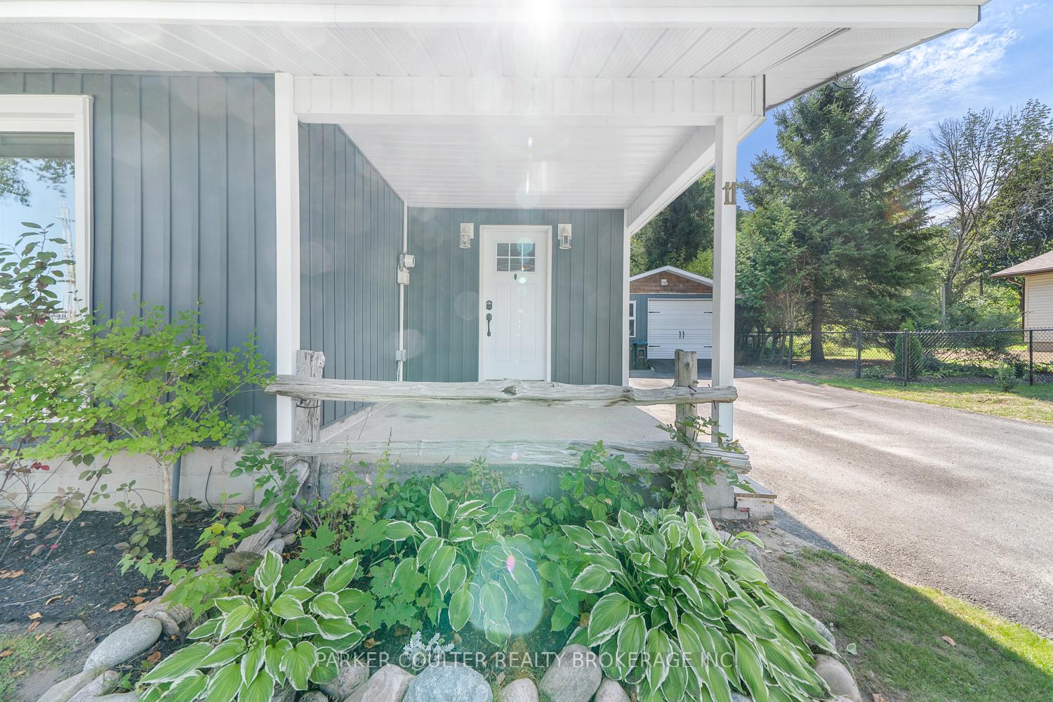 Photo 5 of 11 Albert Street E, Springwater, Hillsdale — HOMEH