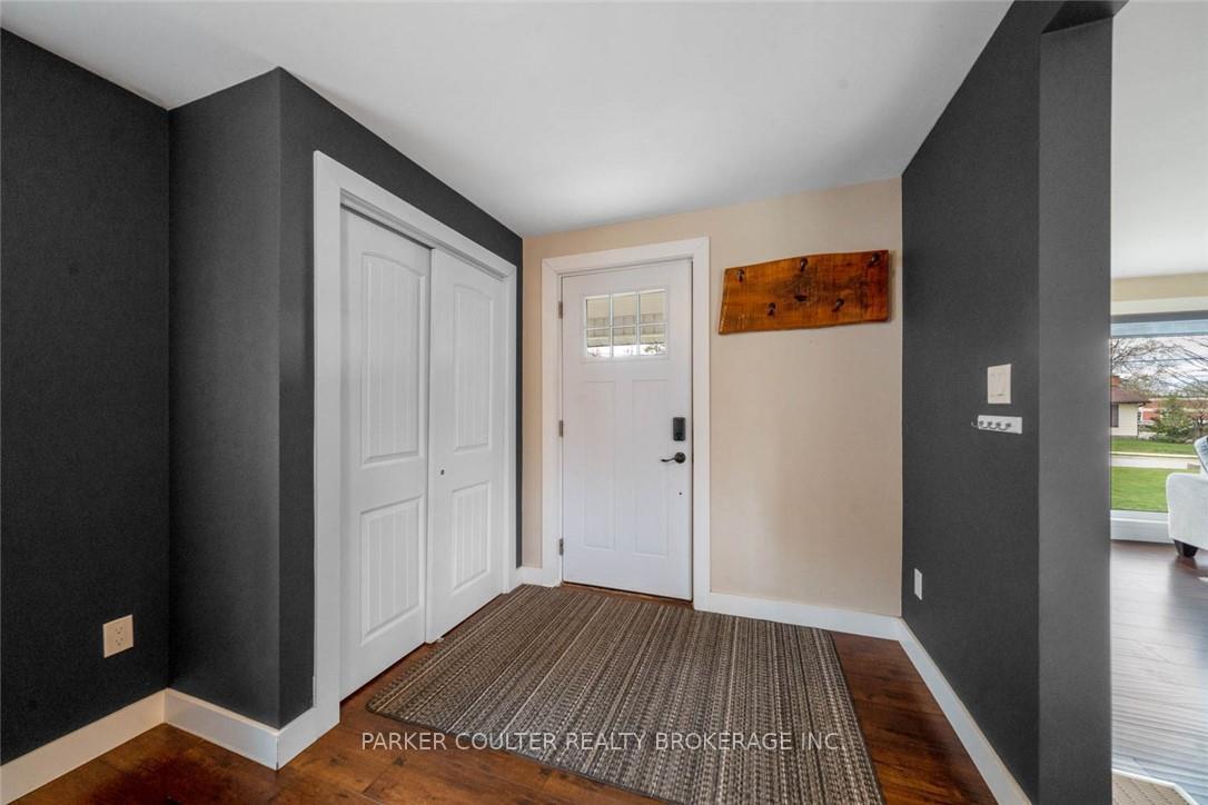 Photo 7 of 11 Albert Street E, Springwater, Hillsdale — HOMEH