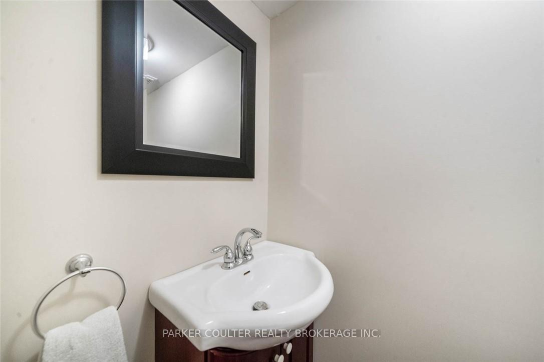 Photo 25 of 11 Albert Street E, Springwater, Hillsdale — HOMEH