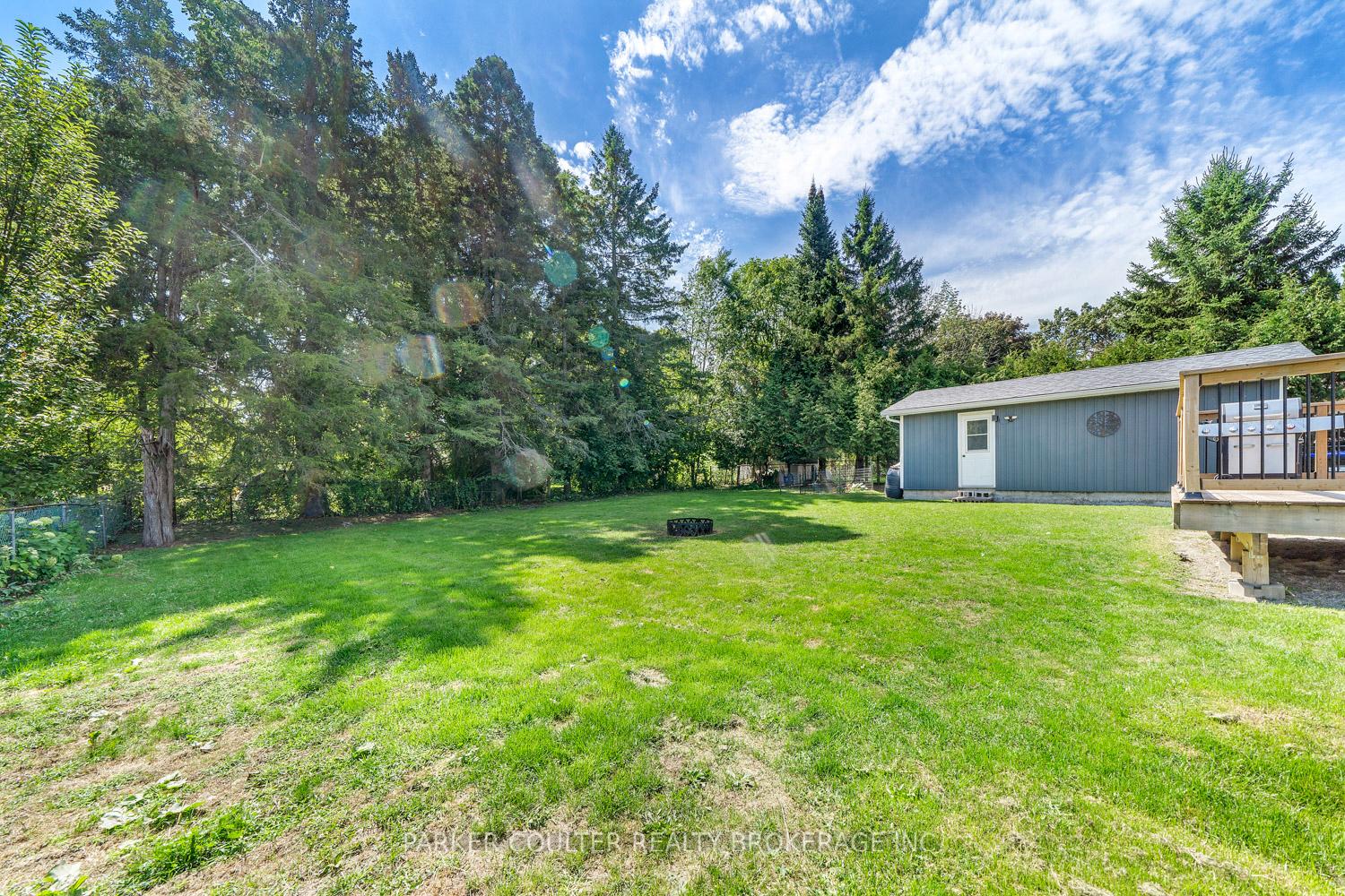 Photo 32 of 11 Albert Street E, Springwater, Hillsdale — HOMEH