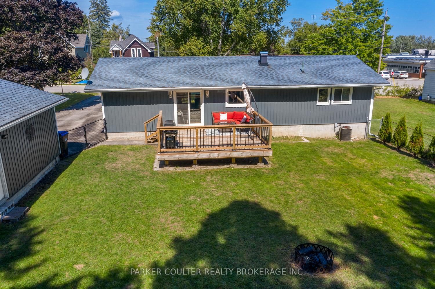 Photo 35 of 11 Albert Street E, Springwater, Hillsdale — HOMEH