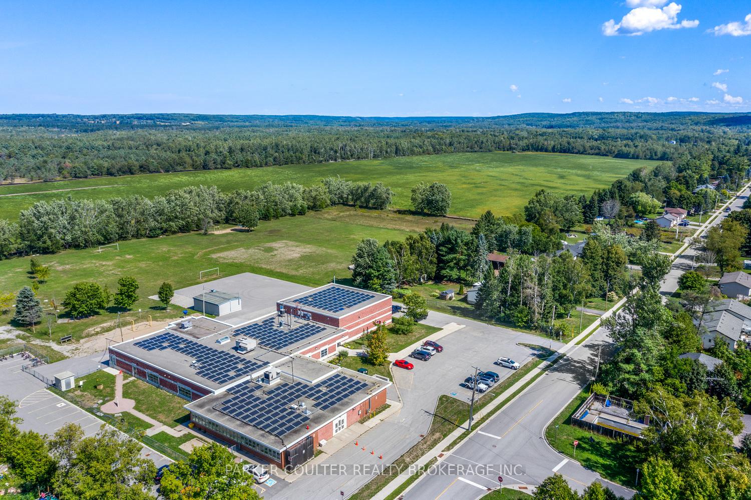 Photo 40 of 11 Albert Street E, Springwater, Hillsdale — HOMEH